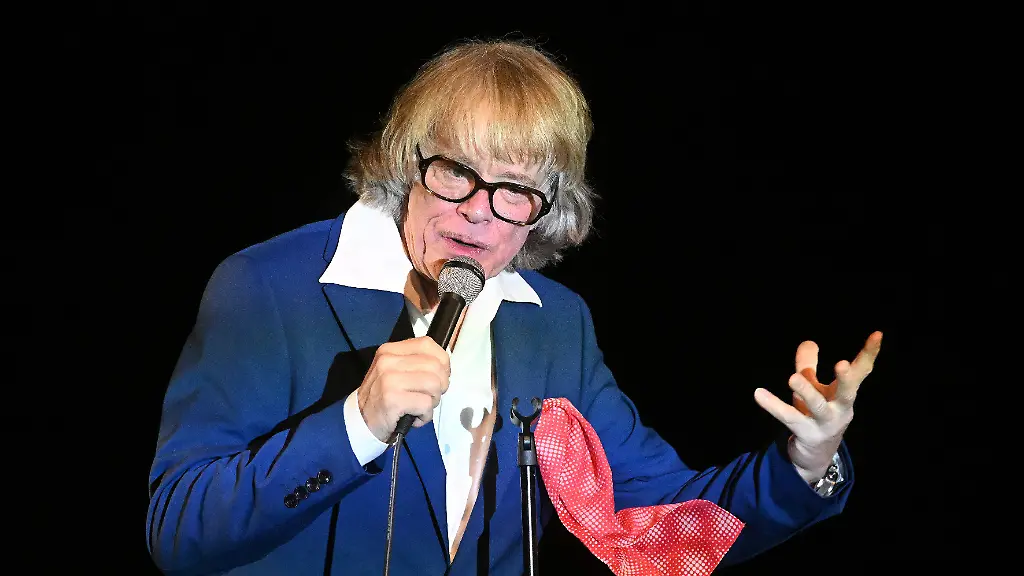 Konzert in Ellwangen: Helge Schneider bricht wegen Tontechnikproblemen ab