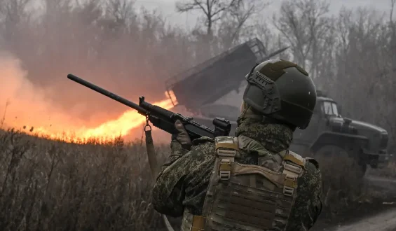 Zwangsrekrutierungen durch Russland: Student in Putins Armee