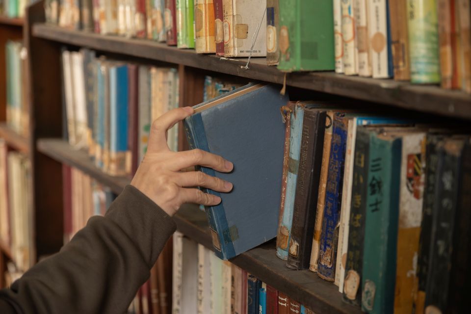 Warum KI-Firmen alte Bücher kaufen