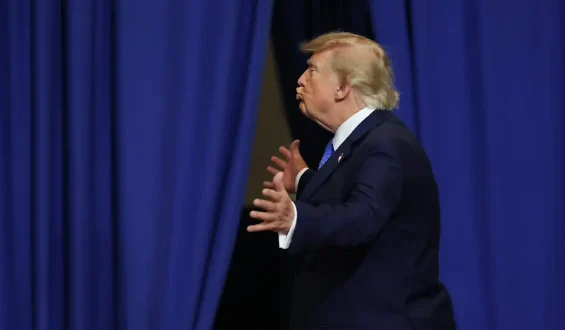 Umfrage zeigt neuen Tiefstwert für Trumps Beliebtheit