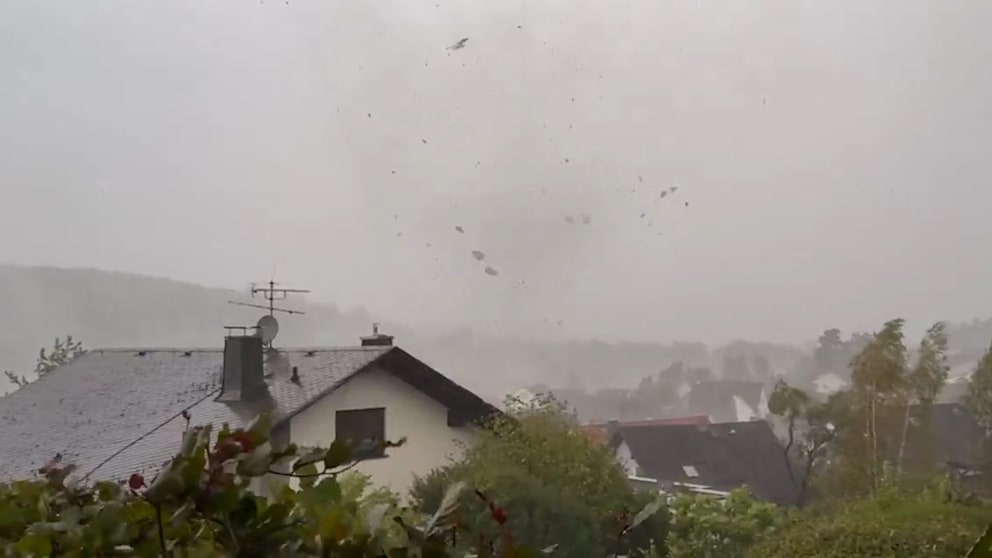Heftige Unwetter in Deutschland führen zu schweren Schäden