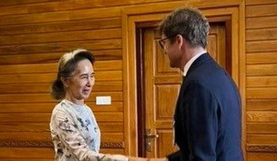 Situation in Myanmar: Aung San Suu Kyi und ihre Begegnung mit dem Roten Kreuz