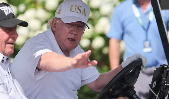 Zwischenfälle mit Flugzeugen nahe Trumps Golfplatz