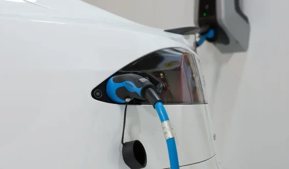 Förderung für E-Auto-Ladepunkte in Wohnungseigentümergemeinschaften