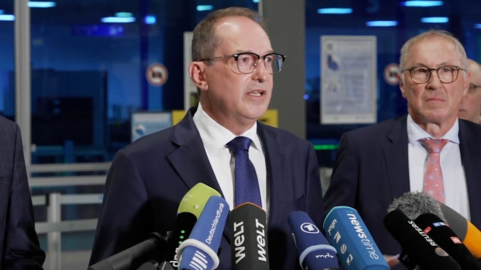 Innenminister Dobrindt zu Drohnenbombe: Hybrides Anschlagsszenario