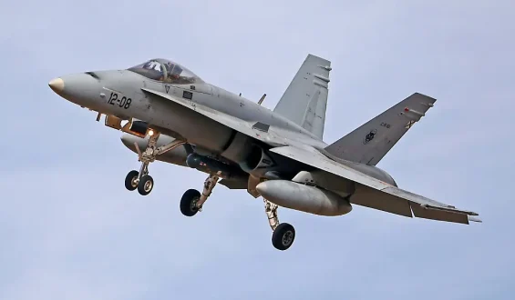 Spanischer Kampfjet schießt Drohne über Rumänien ab