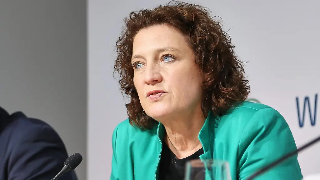 Pflegeversicherung steuert auf Finanzkrise zu