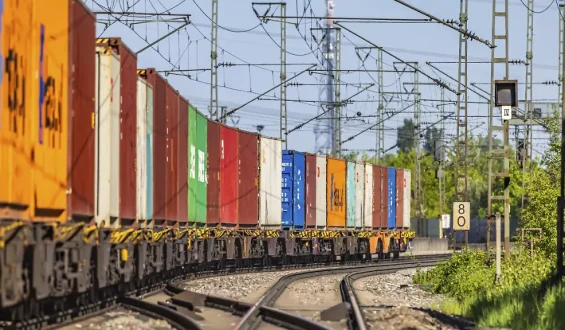 Maßnahmen von DB Cargo zur Bewältigung der Niedrigwasser-Krise