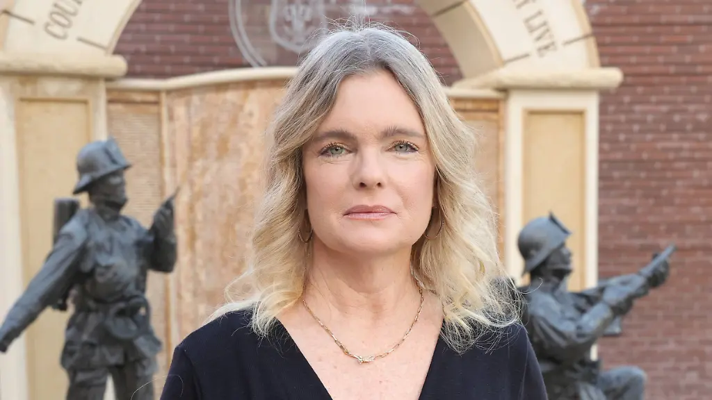 Erika Eleniak startet auf Onlyfans mit speziellen Inhalten