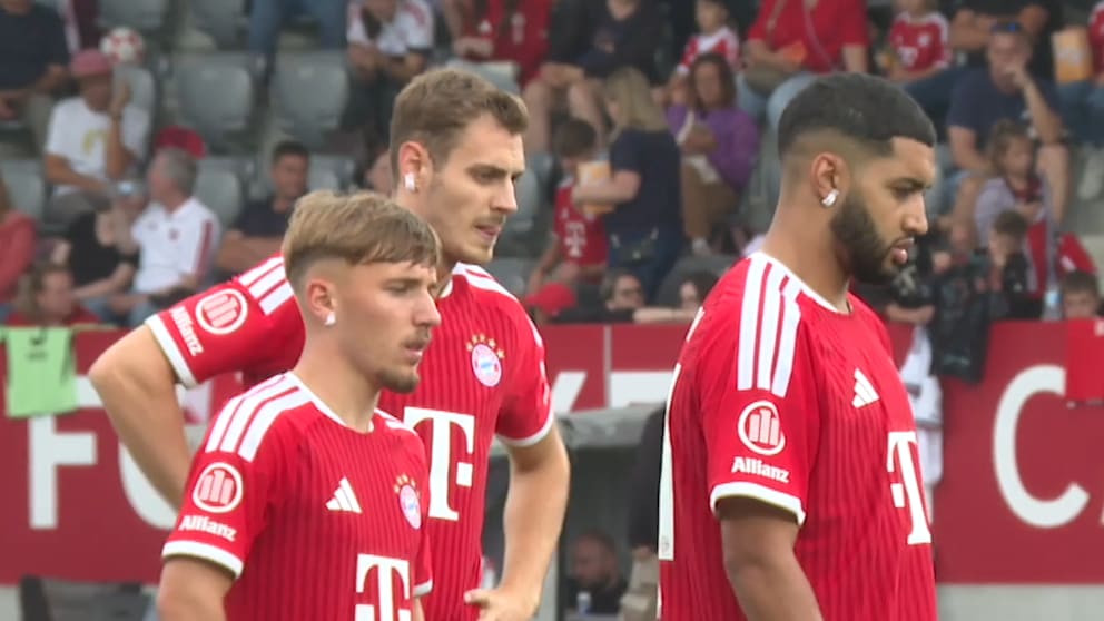 FC Bayern-Stars: Ohrpflaster und Vertragsgespräche