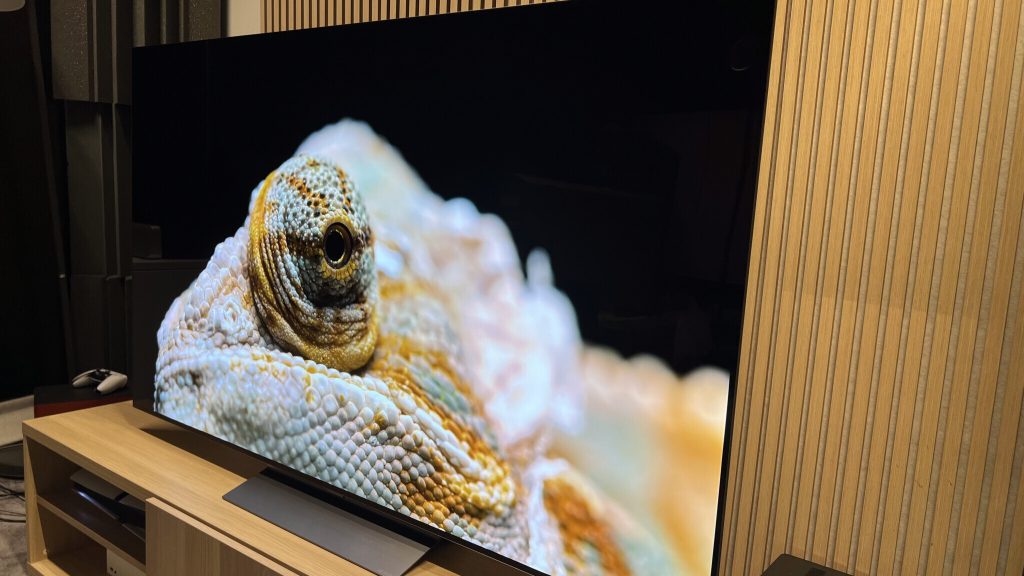 TVs mit 42 und 43 Zoll im Test: Bildqualität, Ausstattung und Preis-Leistung