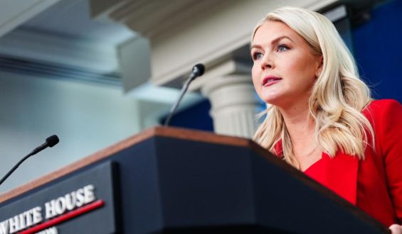 Karoline Leavitt: Eine einflussreiche Pressesprecherin verlässt das Weiße Haus