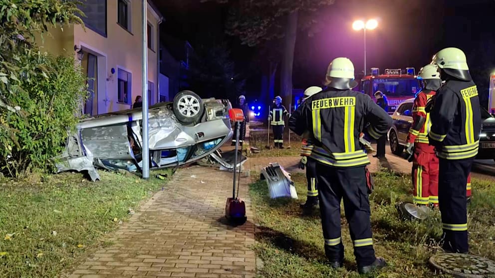 Schwerer Verkehrsunfall auf der Bundesstraße 2 in Brandenburg