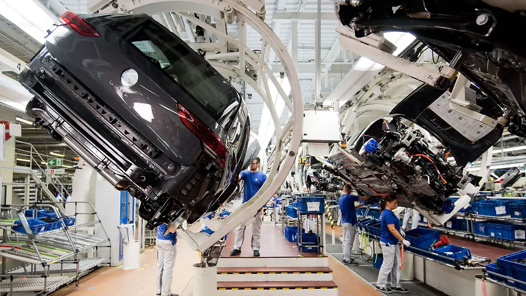 VW-Arbeiter pochen auf Gespräche mit dem Vorstand