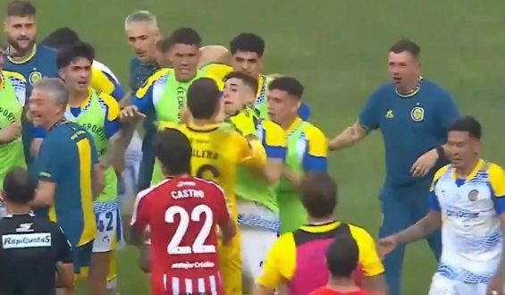 Massenschlägerei im Finale der Supercopa Internacional