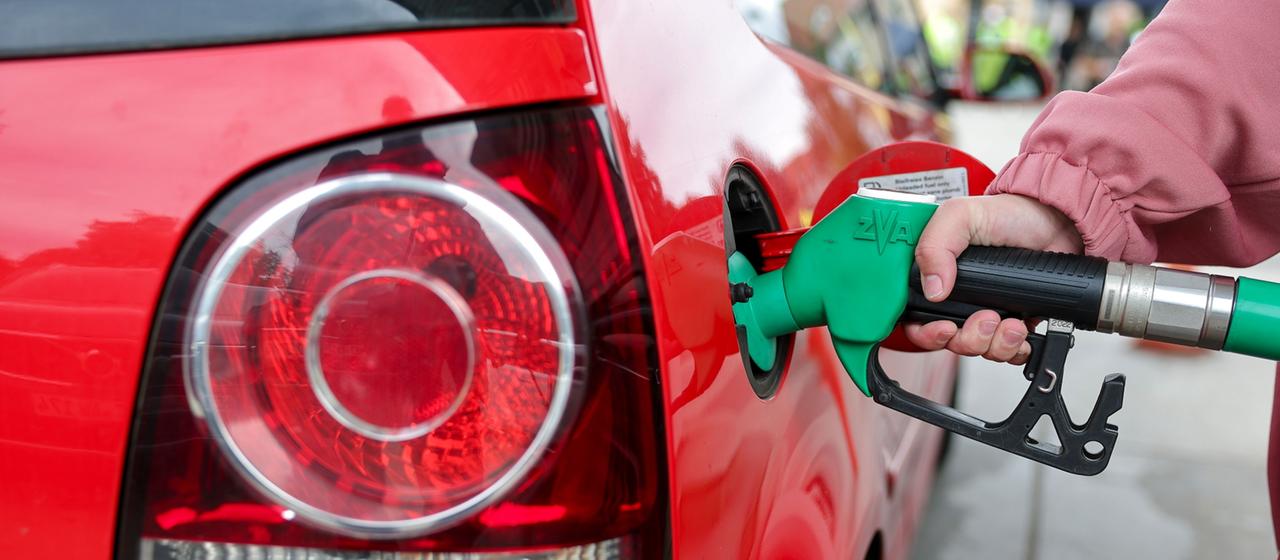 ADAC kritisiert 12-Uhr-Regel zur Preiserhöhung an Tankstellen