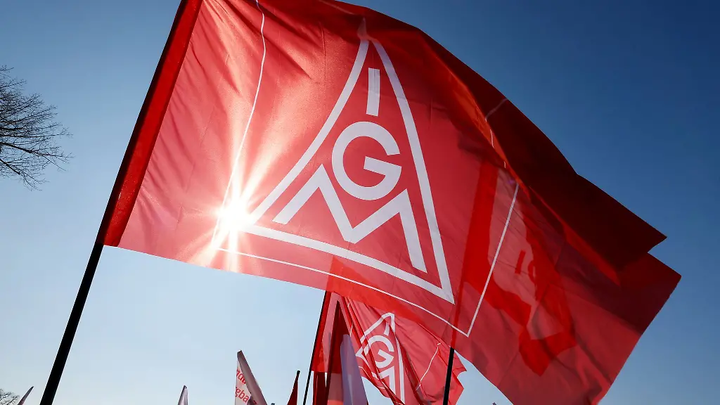 IG Metall fordert höhere Löhne für Volkswagen-Mitarbeiter