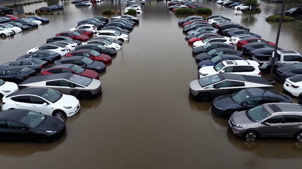 Extremwetter setzt Tesla-Autos in New Jersey unter Wasser
