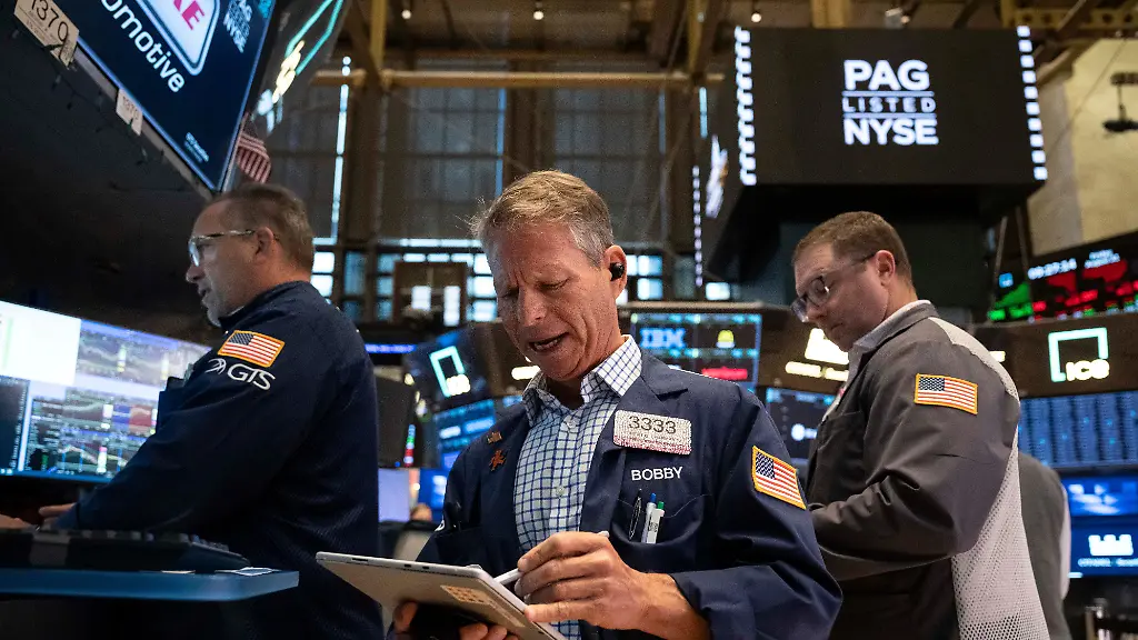 Markttrends an der Wall Street: Ölrückgang und Zinserwartungen