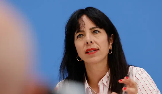 Wer ist Elif Eralp? Die Frau, die Berlin regieren will