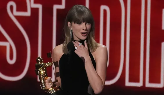 Taylor Swift erhält Auszeichnung für ihre Musikvideo-Regie