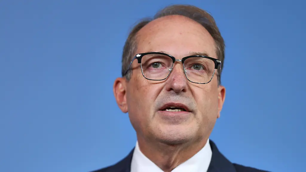 Dobrinds Sicherheitsplan gegen hybride Bedrohungen