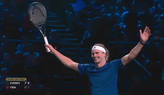 Agassis augenzwinkernder Seitenhieb auf Zverev beim Laver Cup