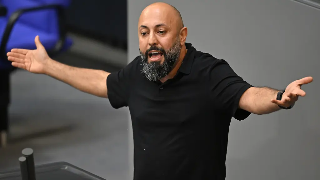 Linken-Abgeordneter Ferat Kocak und die umstrittenen Chat-Nachrichten mit Firas Remmo