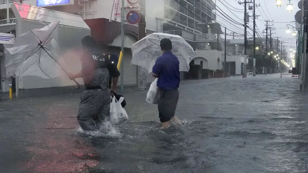 Der Taifun „Dujuan“ fordert Menschenleben in Japan