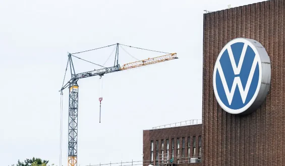 VW und Audi rufen weltweit Millionen Fahrzeuge zurück