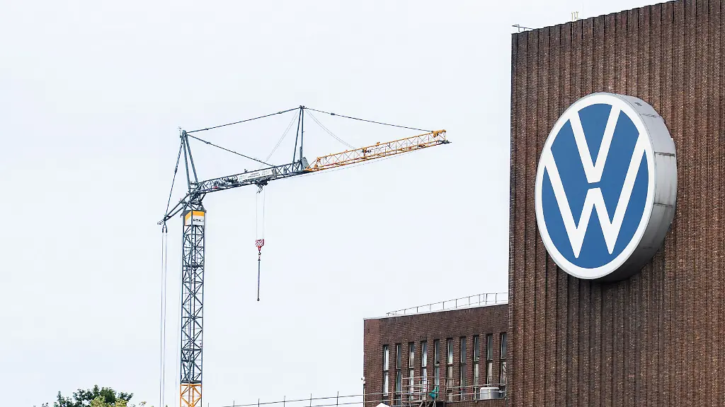VW und Audi rufen weltweit Millionen Fahrzeuge zurück