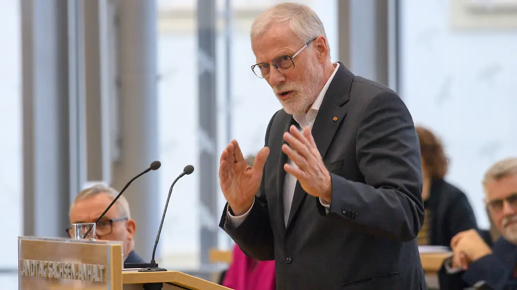 Debatten um Informationsbeschränkungen bei AfD-Regierung in Sachsen-Anhalt