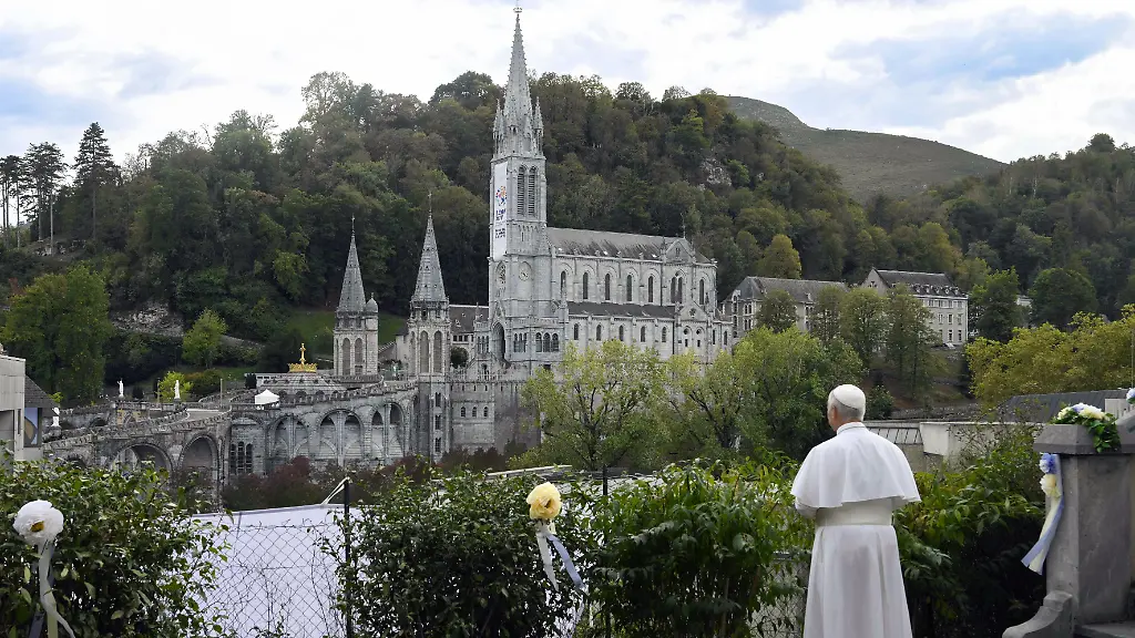 Papstbesuch in Frankreich: Begeisterung und klare Botschaften
