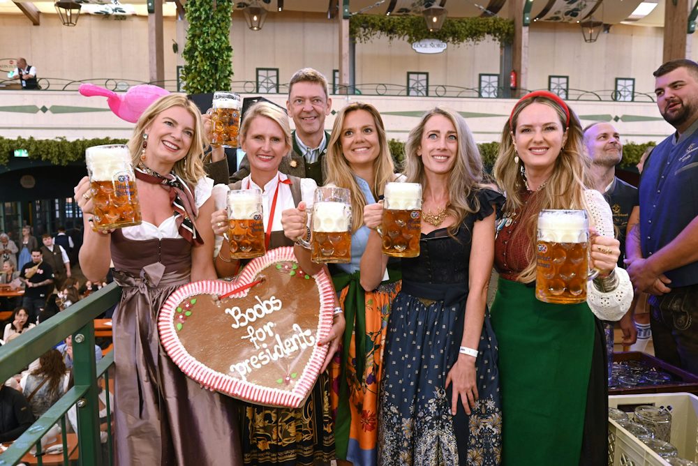 Einzigartiges Queeres Oktoberfest-Event in der Bräurosl