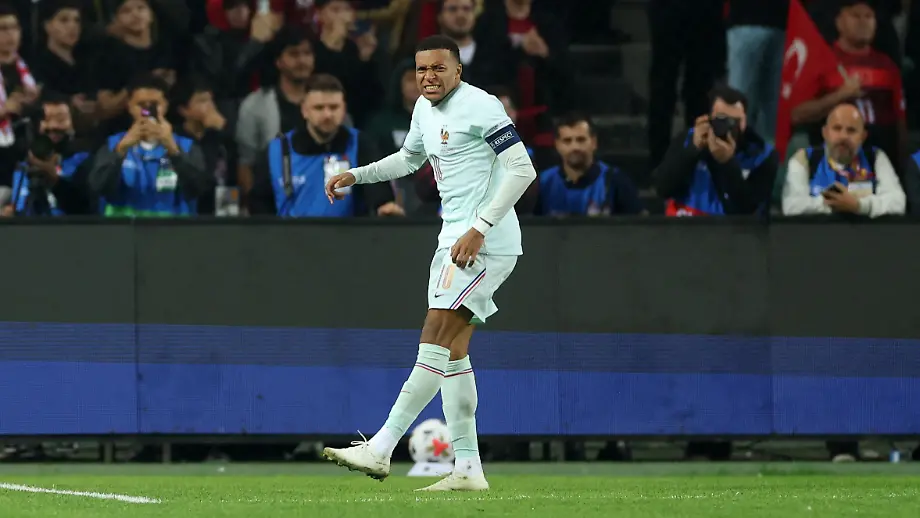 Sorgen um Superstar Mbappé: Verletzung überschattet Zidanes Debüt