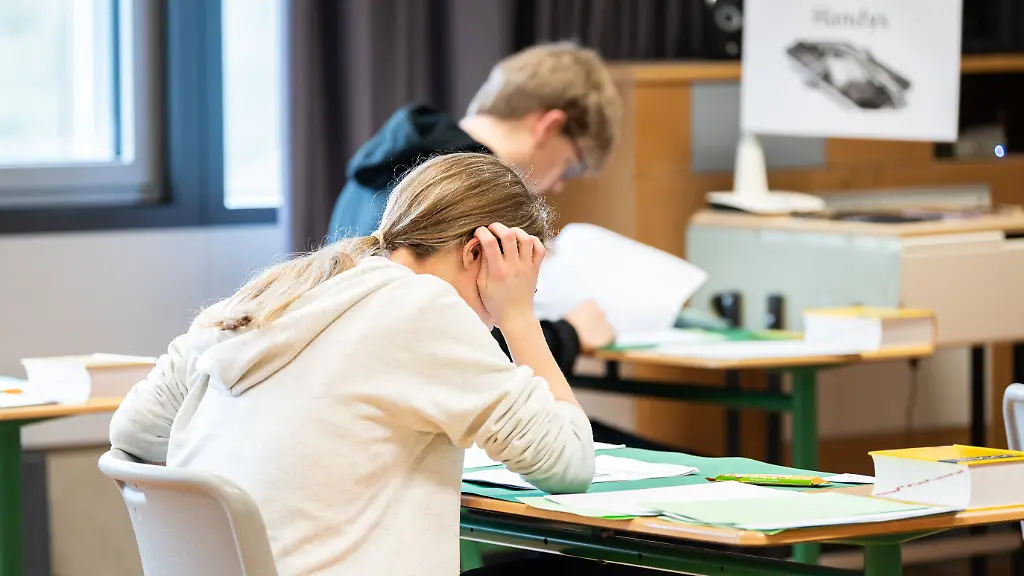 Ergebnisse des Pisa-Tests: Deutsche Schüler zeigen schwache Leistungen