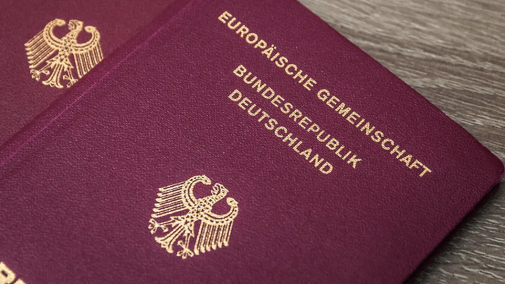 Betrug mit gefälschten Biografien: Einbürgerung als Naziopfer-Nachfahren