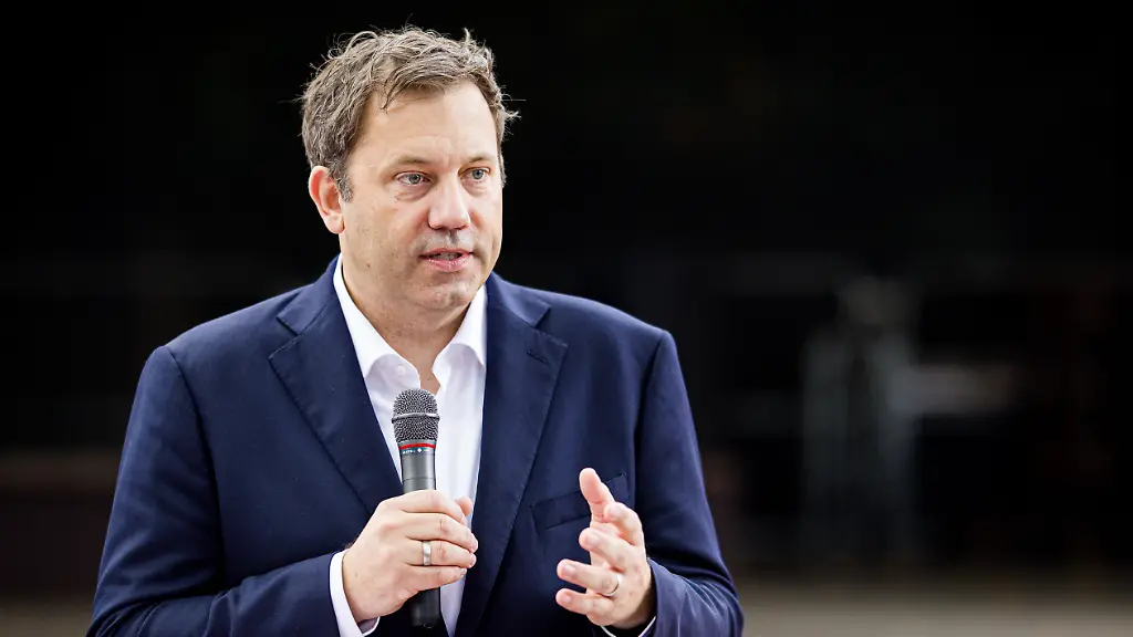 Klingbeil kritisiert CDU-Angriff auf Bärbel Bas