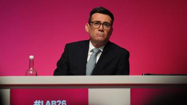 Andy Burnham: Premierminister Großbritanniens überzeugt mit Reformplänen