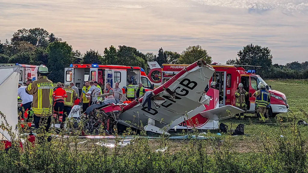 Unglück bei Luftsport-Fest in Hessen: Kleinflugzeug stürzt ab