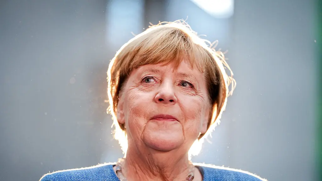 Merkel zieht Adenauer als Vorbild für die CDU heran