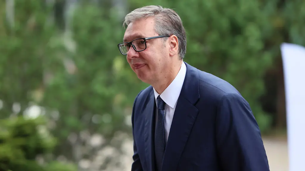 Serbiens Präsident Vucic tritt zurück, um Ministerpräsident zu werden