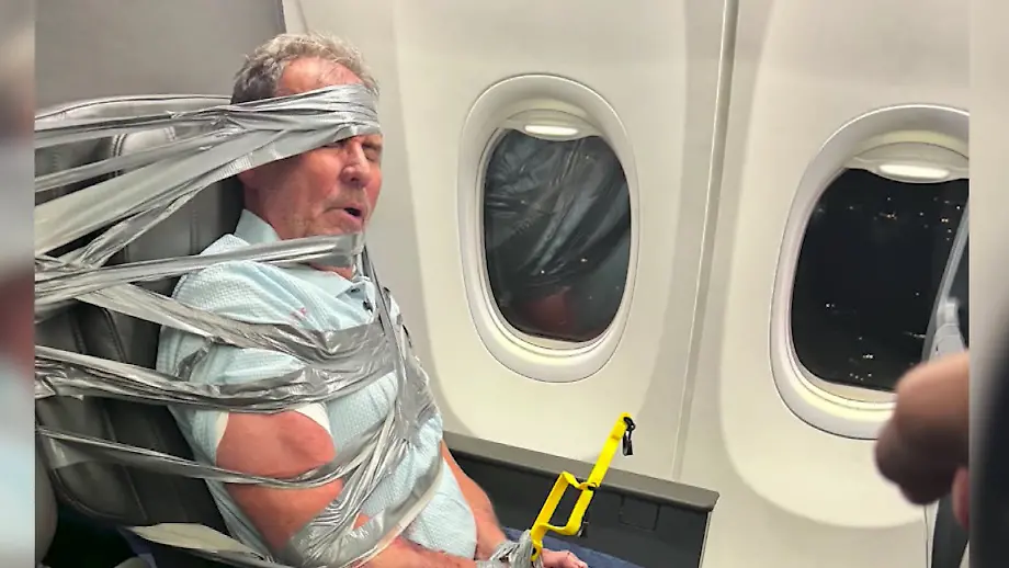 Flugzeugcrew fesselt Passagier mit Klebeband