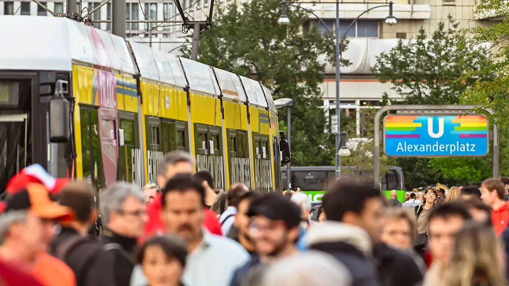 Öffentlicher Verkehr im Aufwind trotz Fernverkehrsrückgang