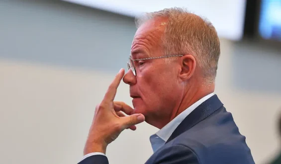 SPD Gegen Linnemanns Pflegereform