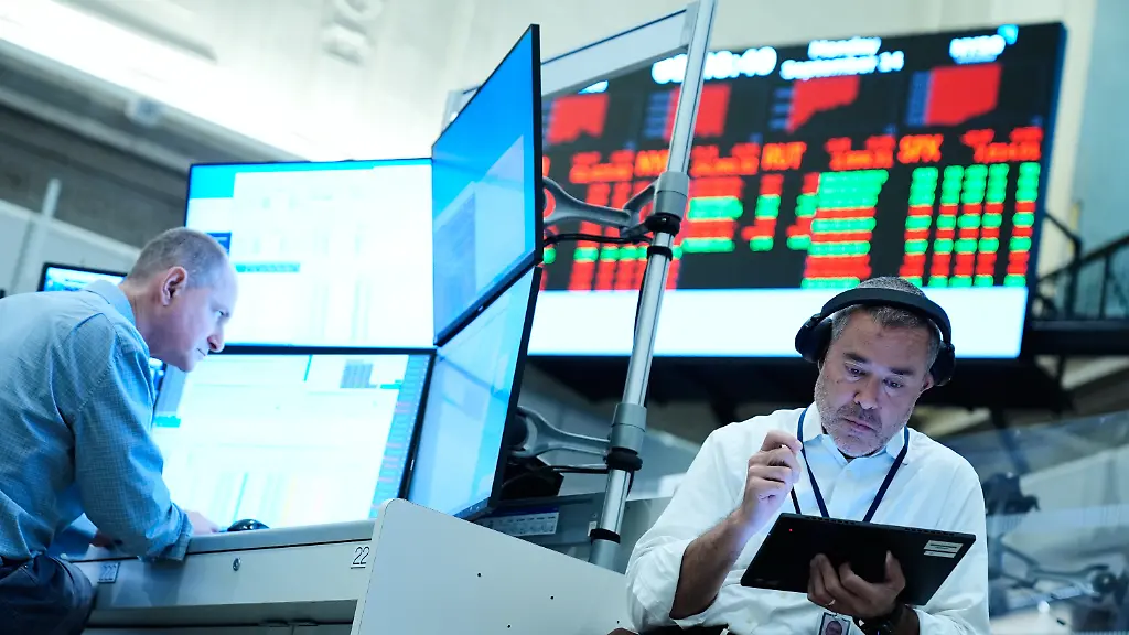 Anleiherenditen auf Rekordhochs und Ölpreisschock an der Wall Street