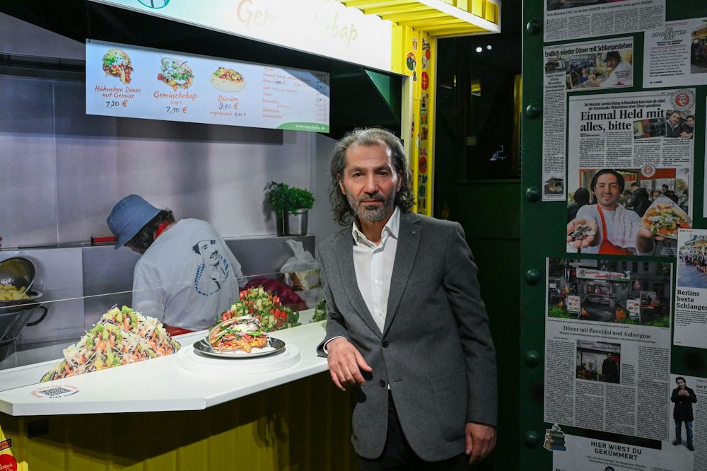 Berlin und der Döner-Wahn: Wachsfiguren und seltsame Getränke