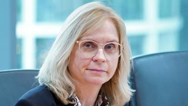 Der Umgang im Deutschen Bundestag: Herausforderungen und Entwicklungen