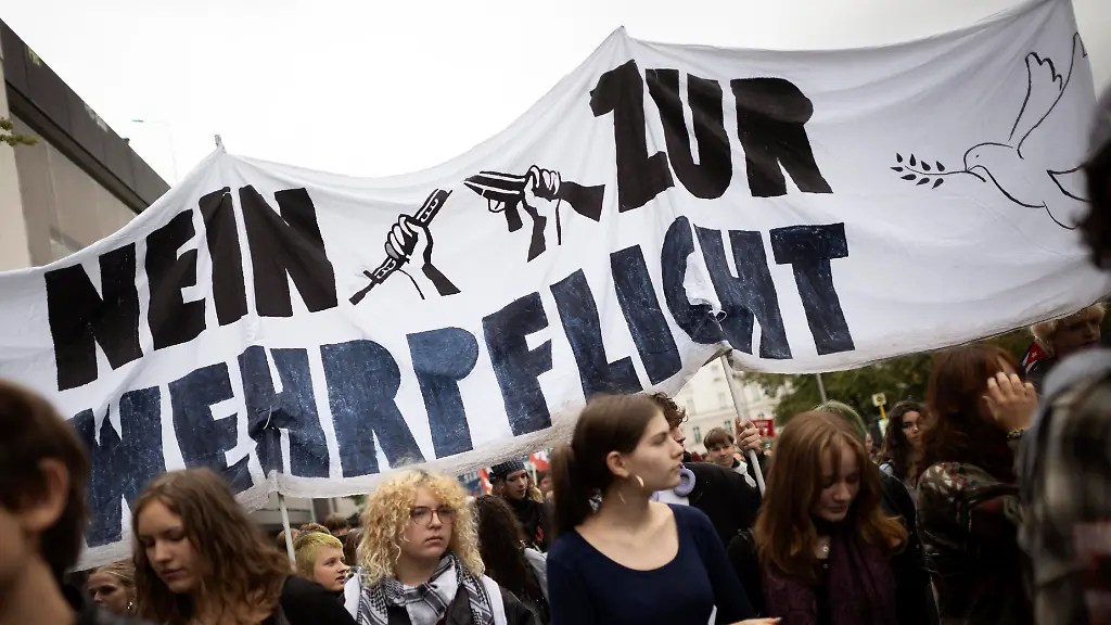Halloween-Demonstrationen und Sicherheitsvorkehrungen in Deutschland