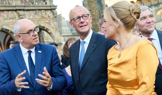 Deutschland zu Gast in Bremen zum Tag der Deutschen Einheit